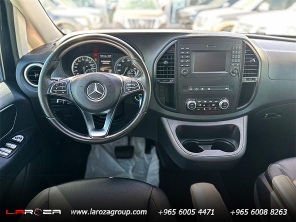 للبيع سيارة مرسيدس فيتو v 230